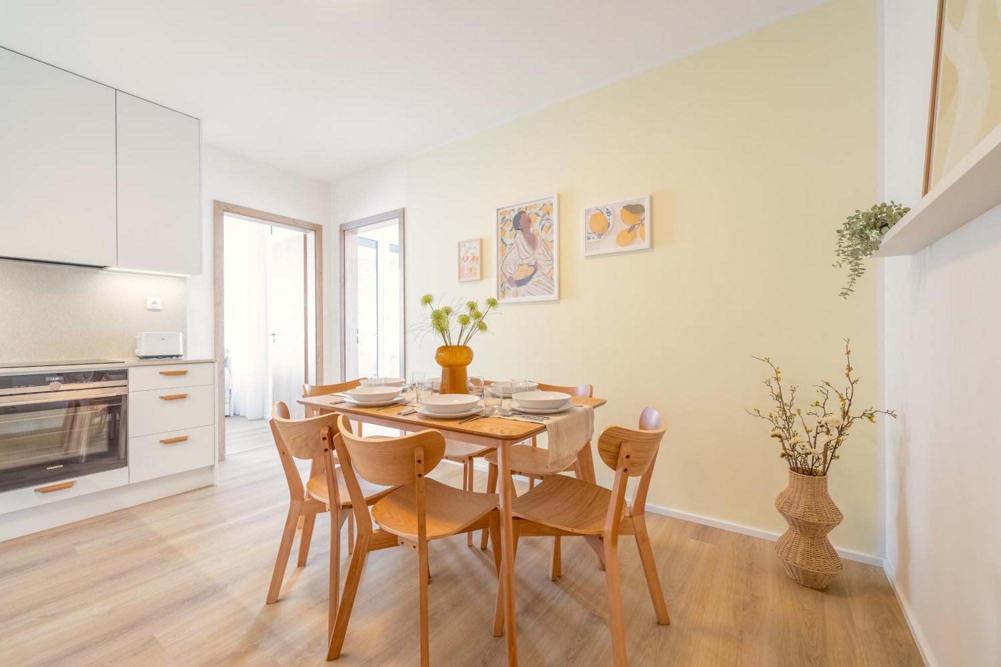 Bright 2Br - 4Th Floor, Balcony, Free Parking By Gravity Prague Apartment Bagian luar foto