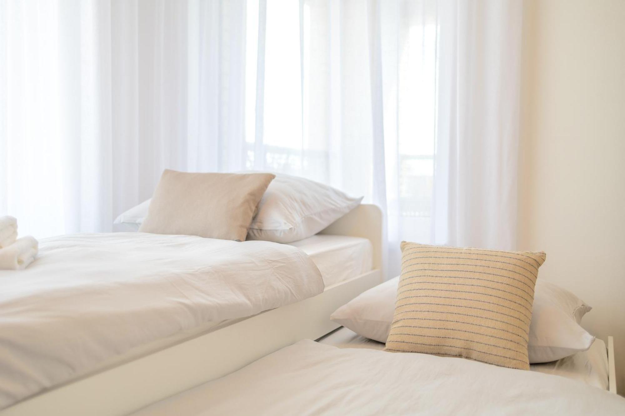 Bright 2Br - 4Th Floor, Balcony, Free Parking By Gravity Prague Apartment Bagian luar foto